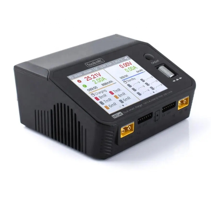 ToolkitRC M6DAC AC 200W DC 700 - огляд і ціна Toolkitrc M6Dac Smart Charger